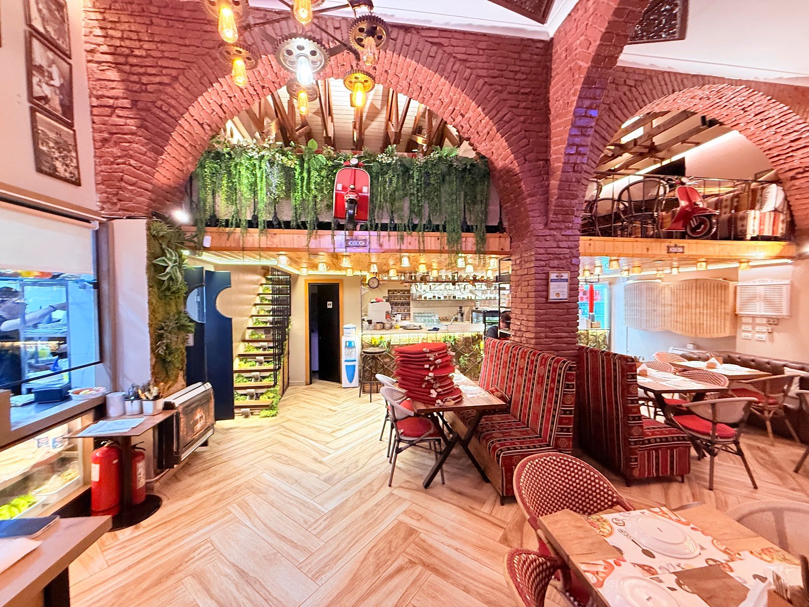 Nur Restaurant